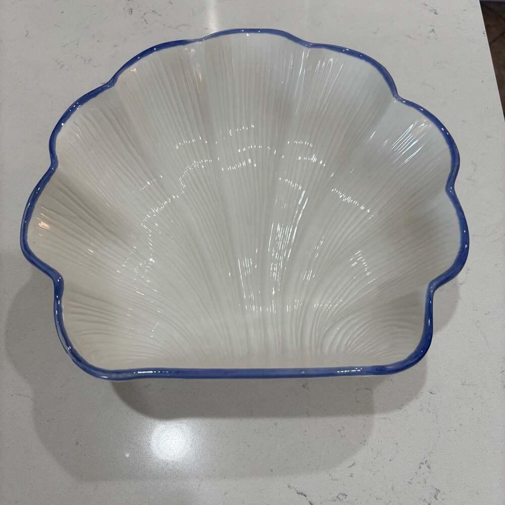 Maioliche Jessica Italian Ceramic Seashell Serving Bowl White with Blue Rim 12”x